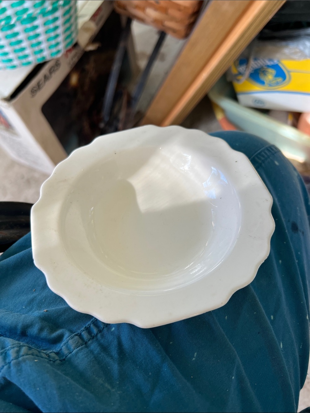 Vintage White Scalloped Ceramic Fruit/Dessert Bowl